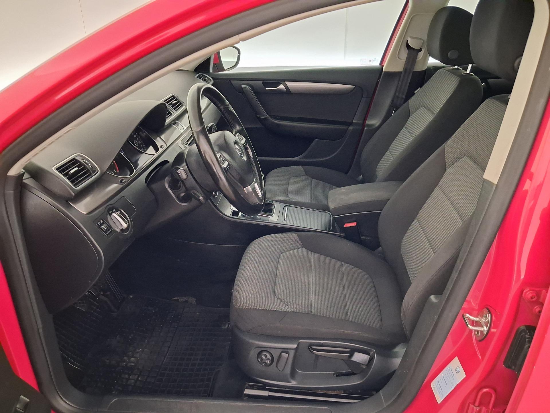 Volkswagen Passat 2013, kuva 7/24