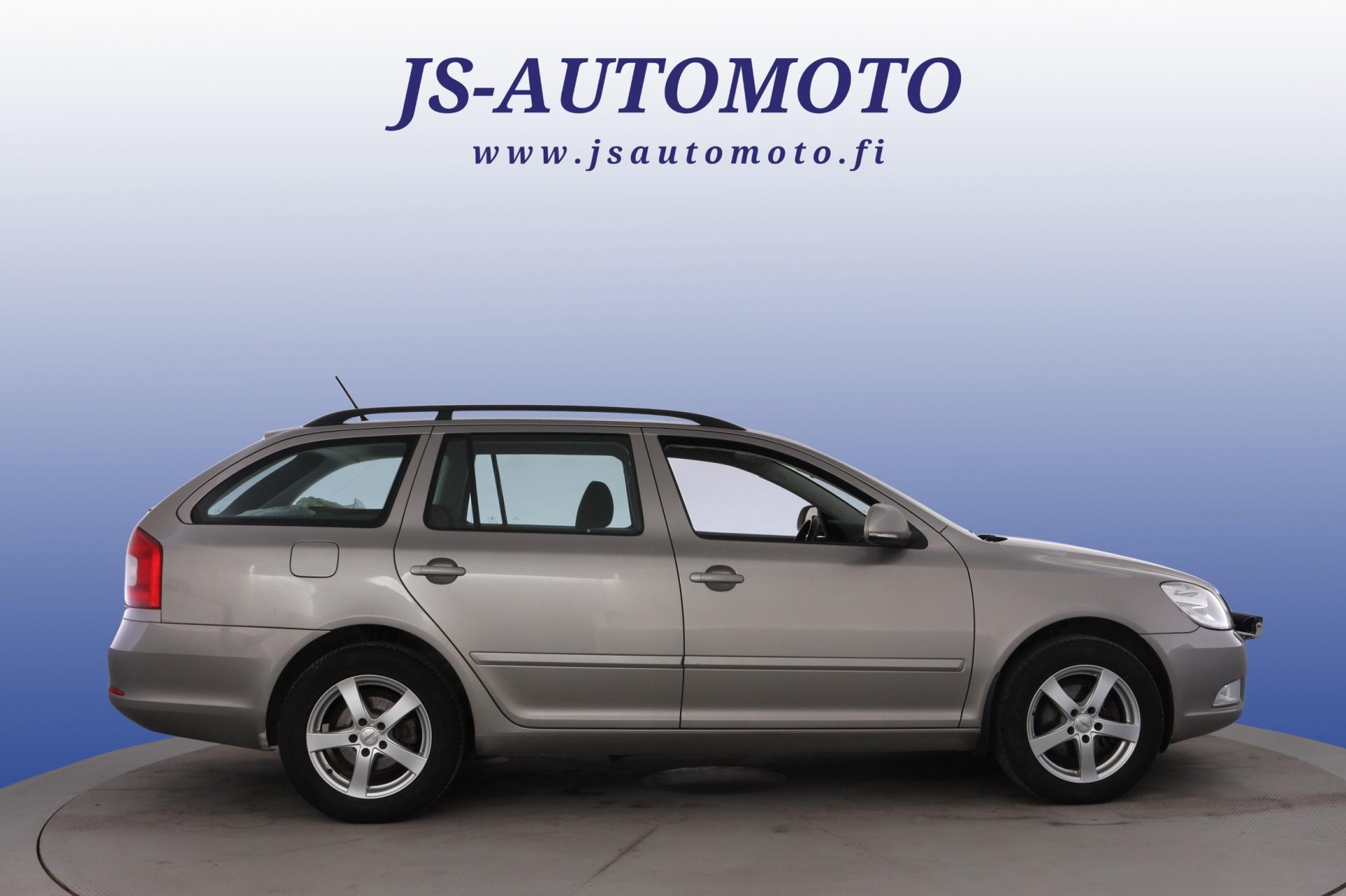 Skoda Octavia 2.0 TDI 103kw 4x4 Comfort 2011, kuva 2/24