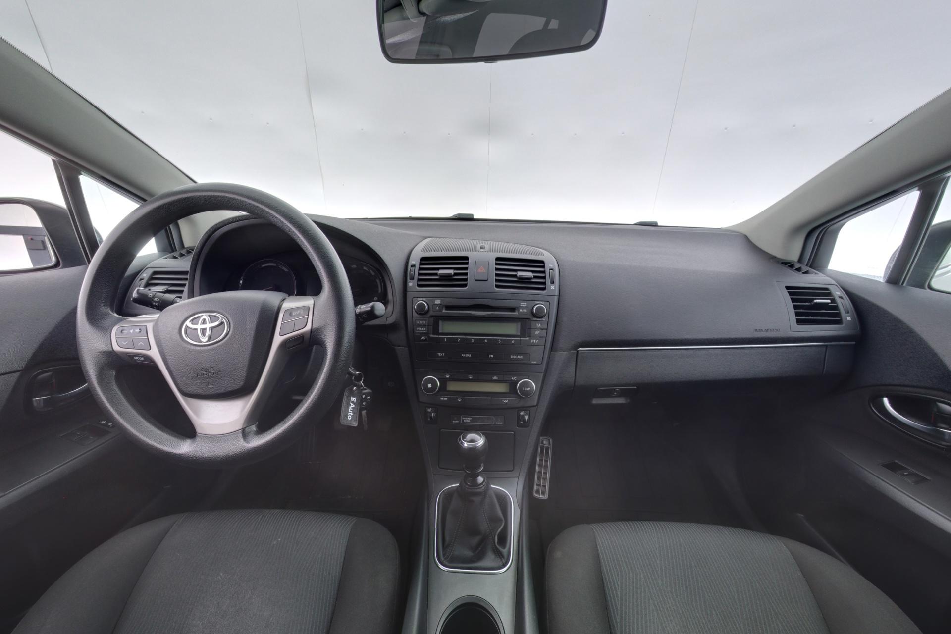 Toyota Avensis 2011, kuva 7/17