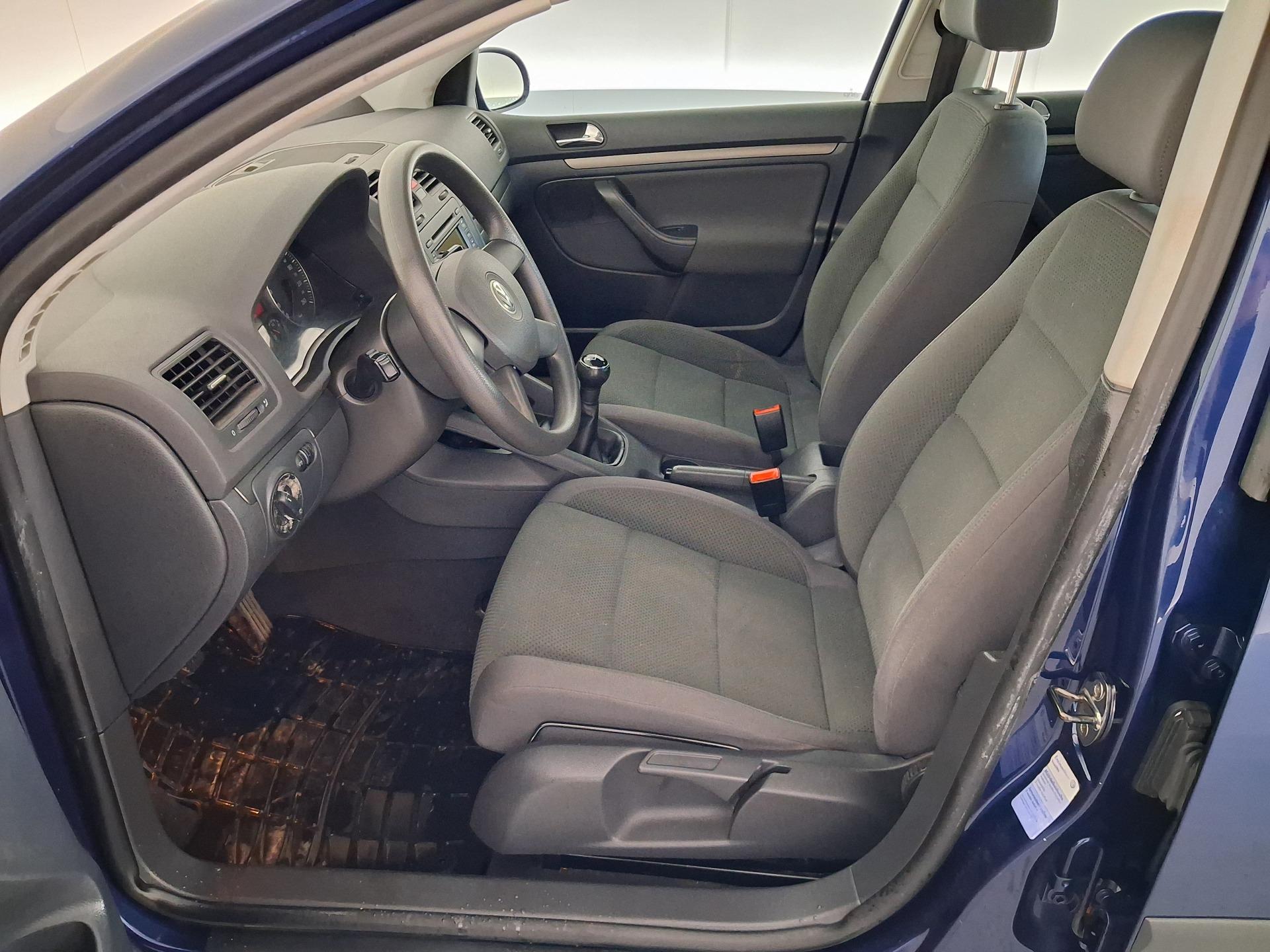 Volkswagen Golf 5-ovi 1.6 Man 102hv 2004, kuva 7/24