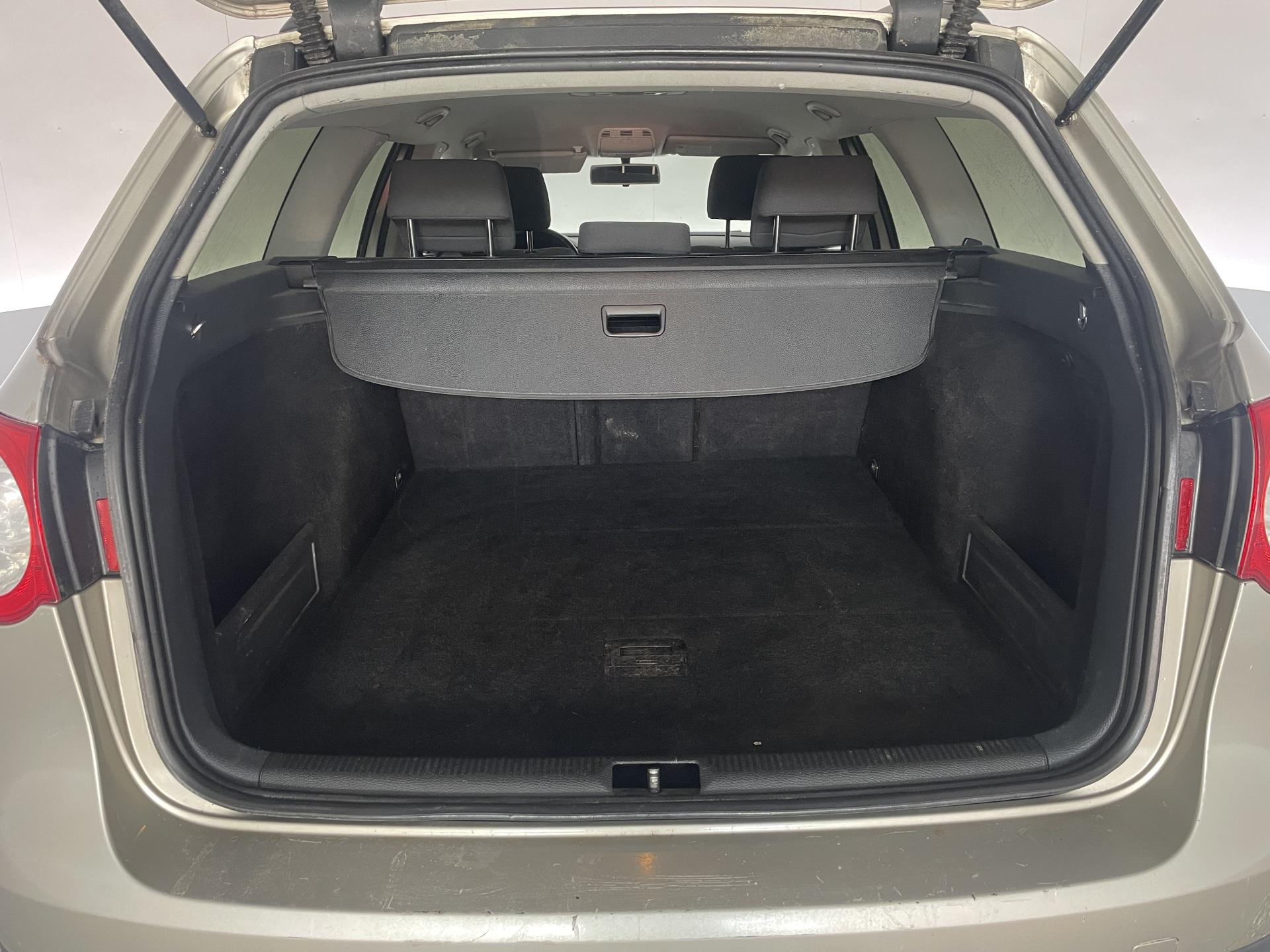Volkswagen Passat 2.0 FSI Comfort 110kw 2006, kuva 7/24