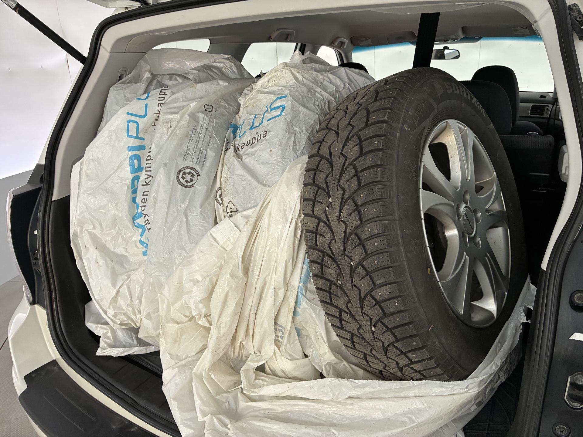 Subaru Forester 2.0 XS AT Business 2011, kuva 7/24