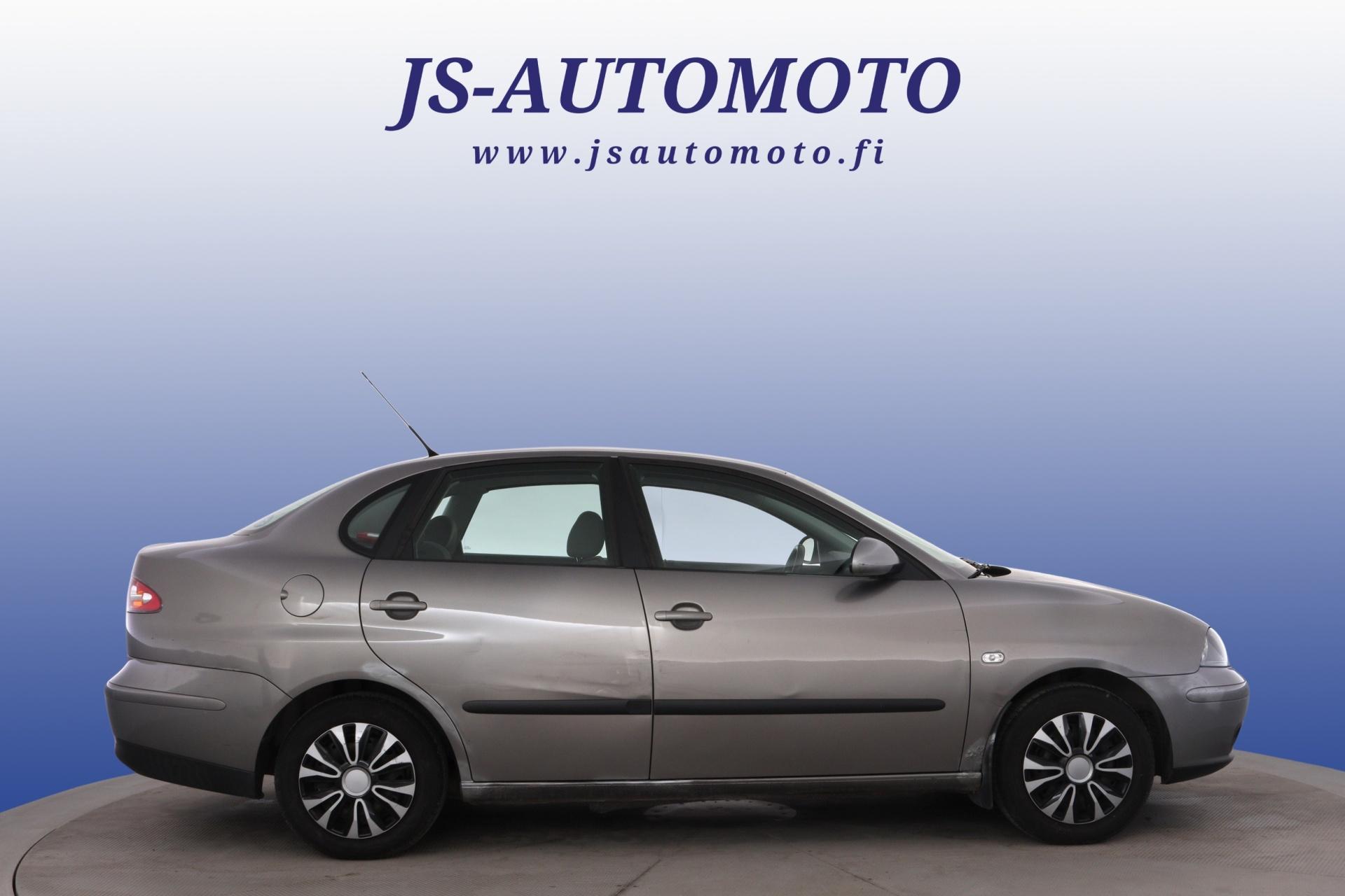 Seat Cordoba 1,4i Signal 74kw man 2004, kuva 2/24
