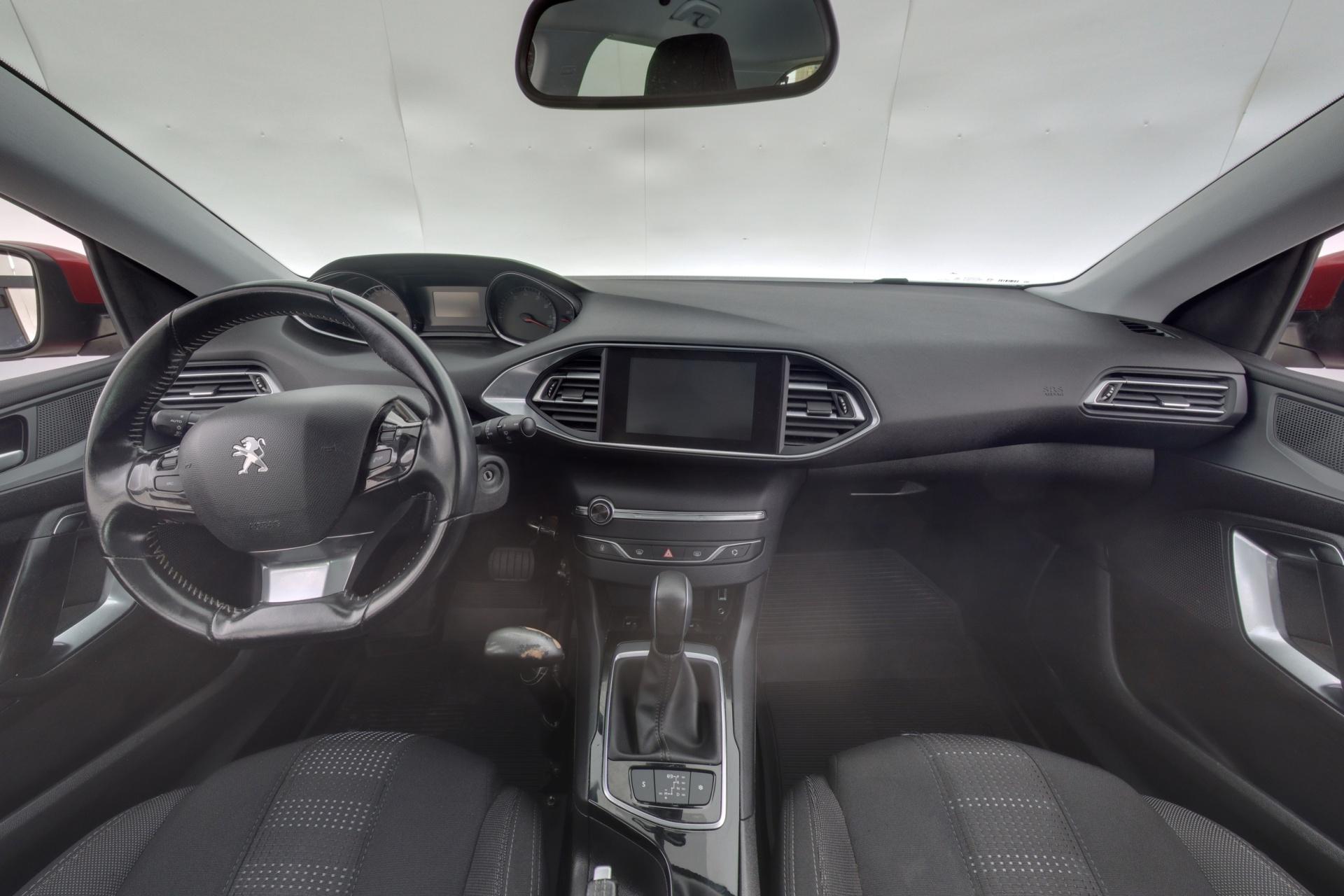Peugeot 308 1.2 PureTech 2017, kuva 7/24