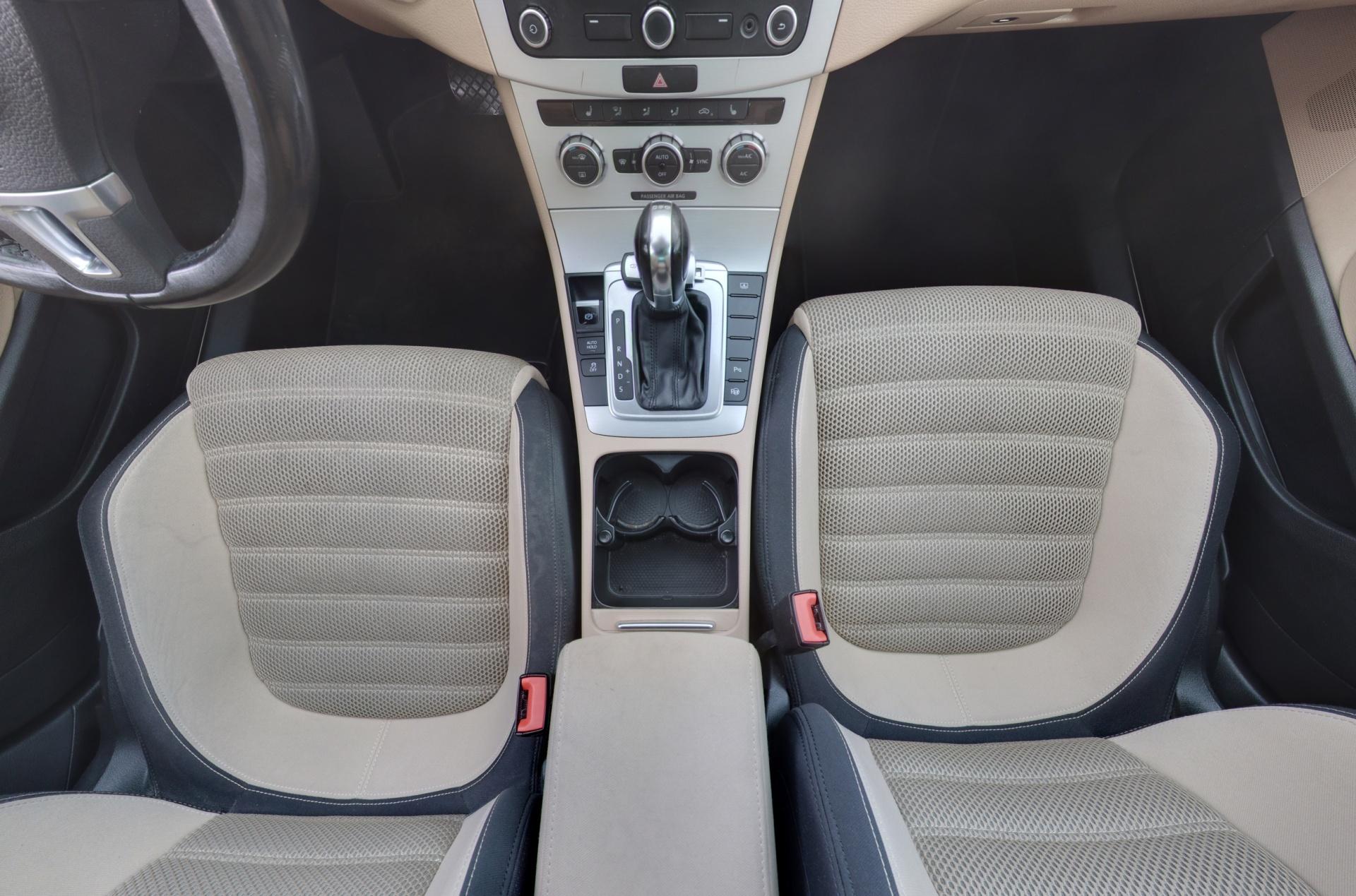 Volkswagen CC 1.4 TSI MultiFuel Aut 2013, kuva 3/3