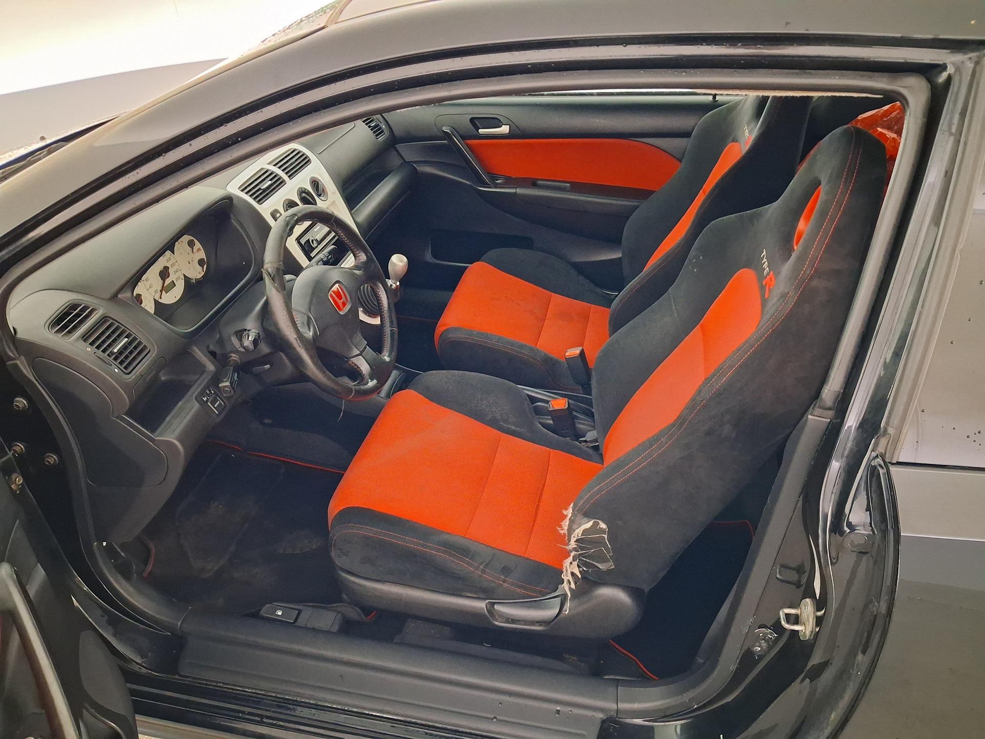 Honda Civic Type R 2.0 i-VTEC Man 200hv 2004, photo 7/19