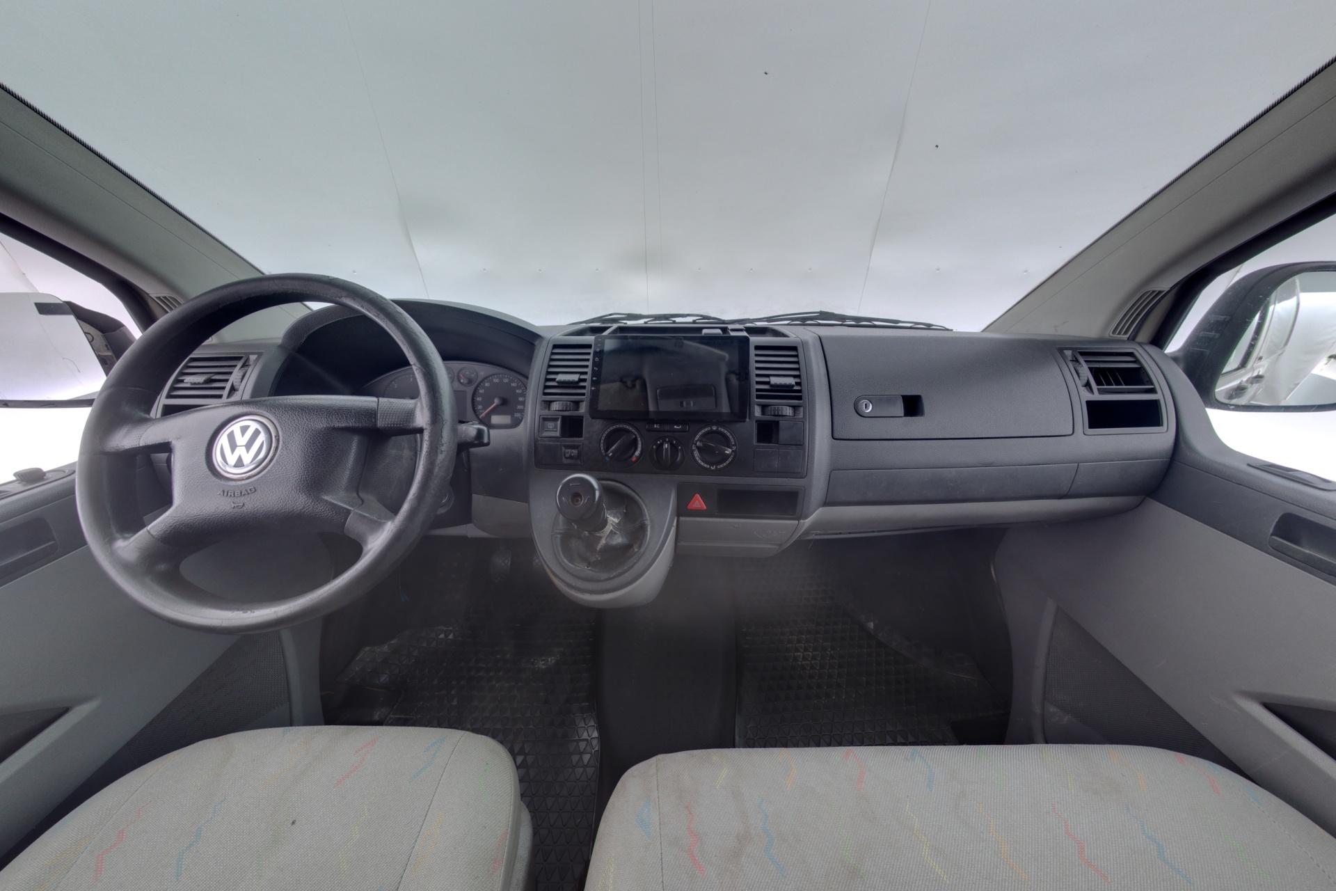 Volkswagen Transporter 2.5 TDI 4Motion 2005, kuva 7/24