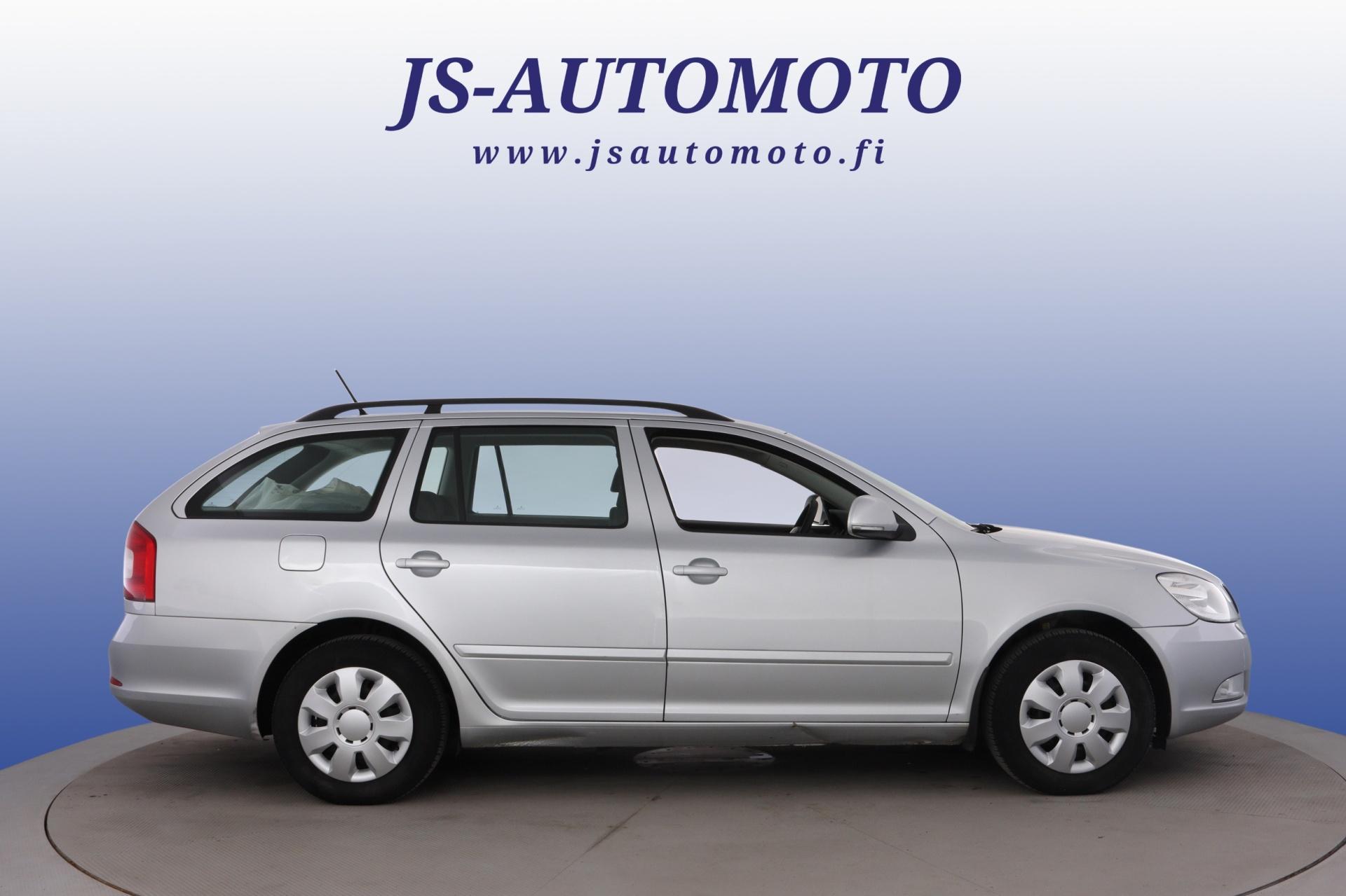 Skoda Octavia 1.2 TSI DSG-Aut. 2011, kuva 2/6