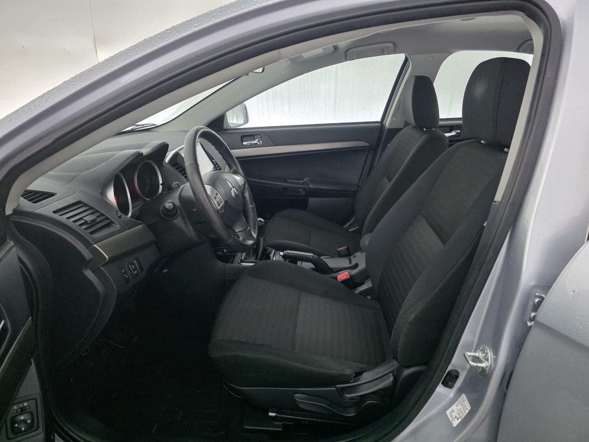 Mitsubishi Lancer 2013, kuva 3/24