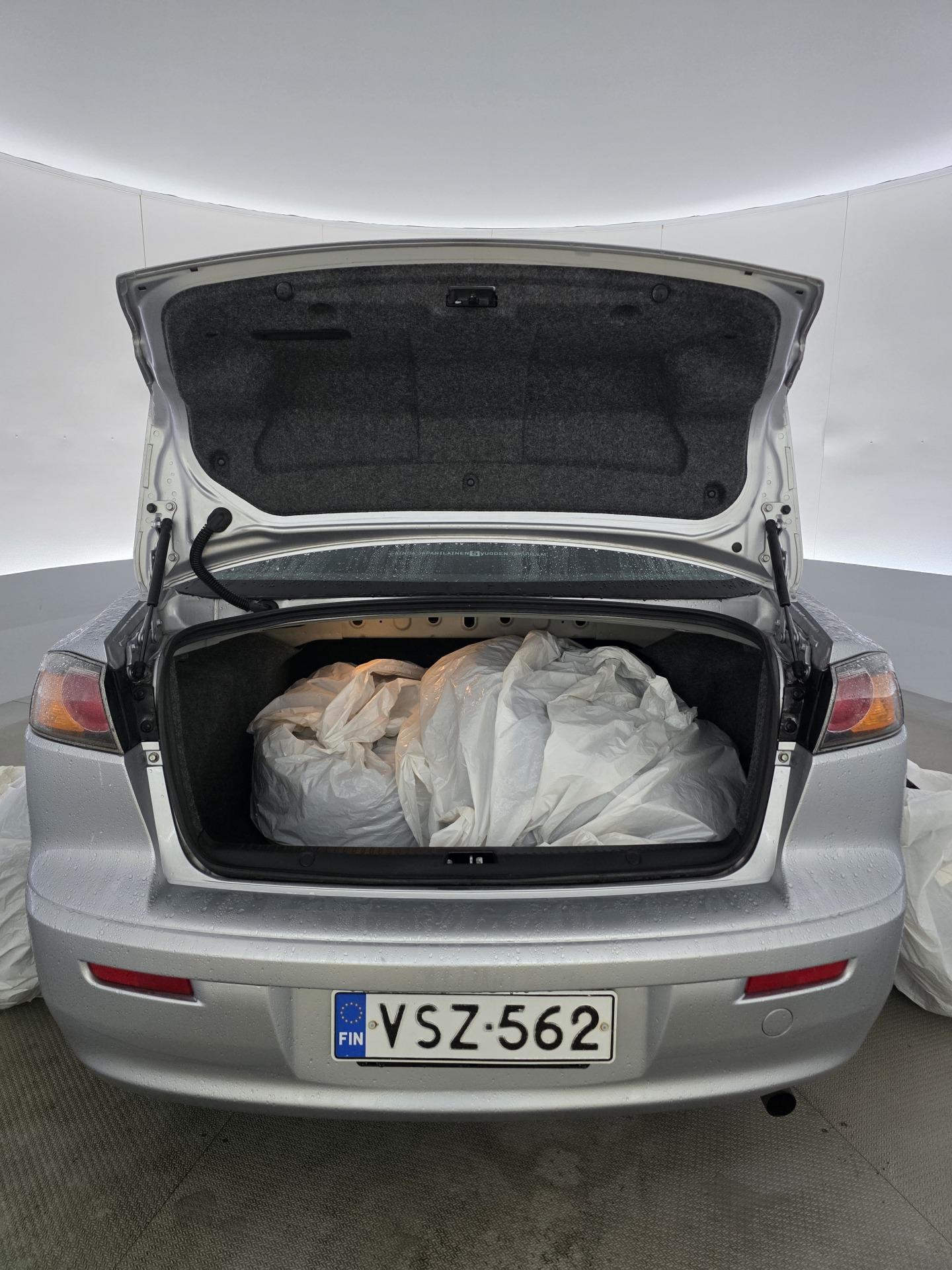 Mitsubishi Lancer 2013, kuva 2/24