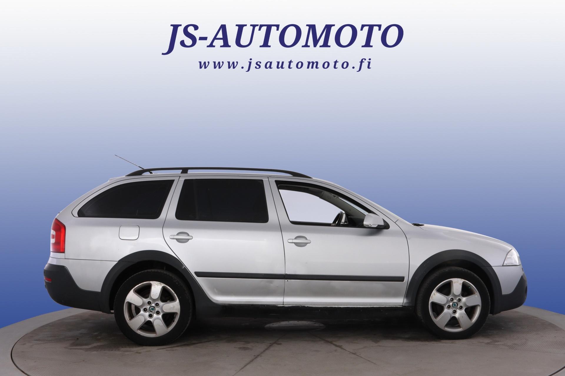 Skoda Octavia 2008, photo 2/24