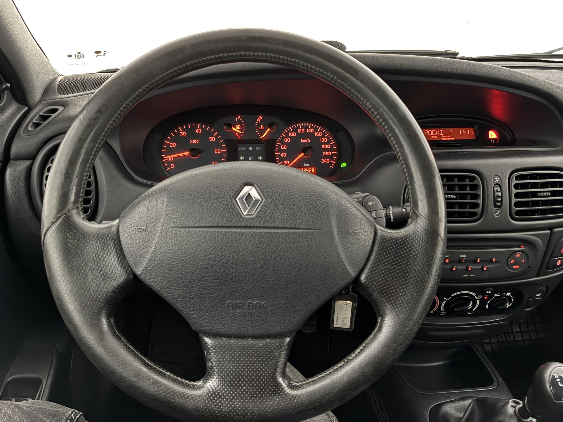 Renault Megane 1.4 2003, kuva 7/18
