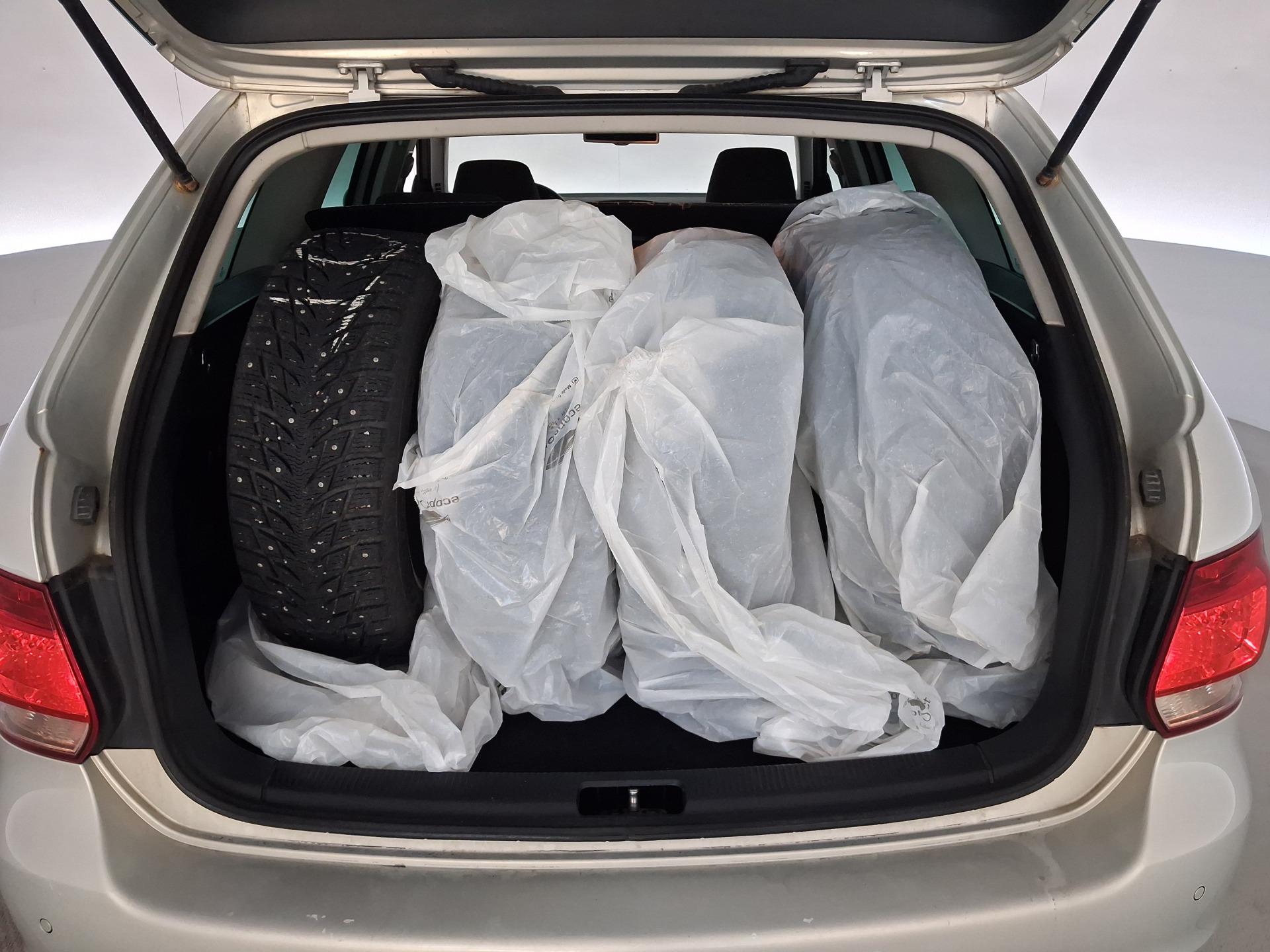 Volkswagen Golf 2011, kuva 6/24
