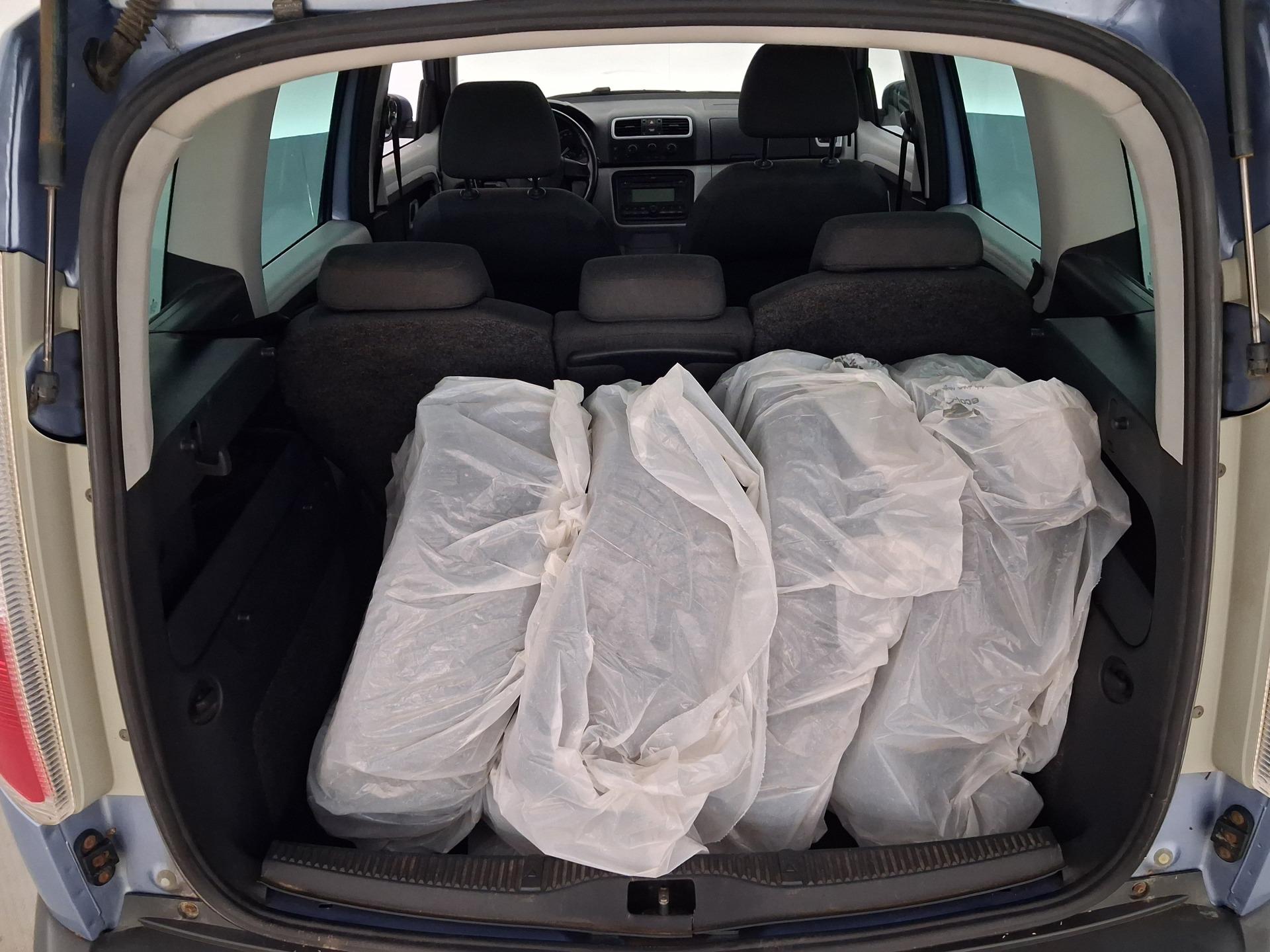 Skoda Roomster Scout 1.6 MPI Man 105hv 2008, kuva 6/24