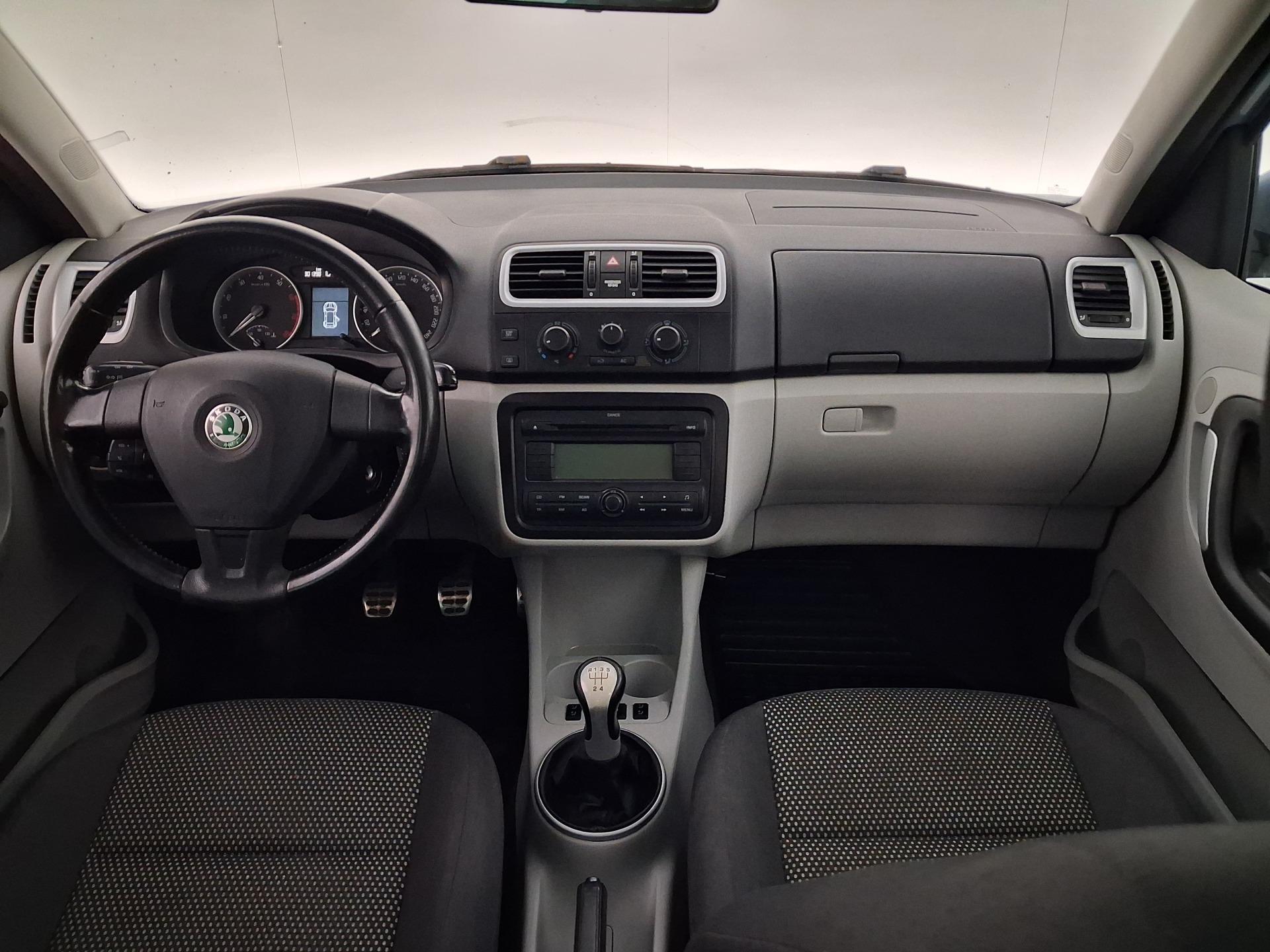 Skoda Roomster Scout 1.6 MPI Man 105hv 2008, kuva 7/24