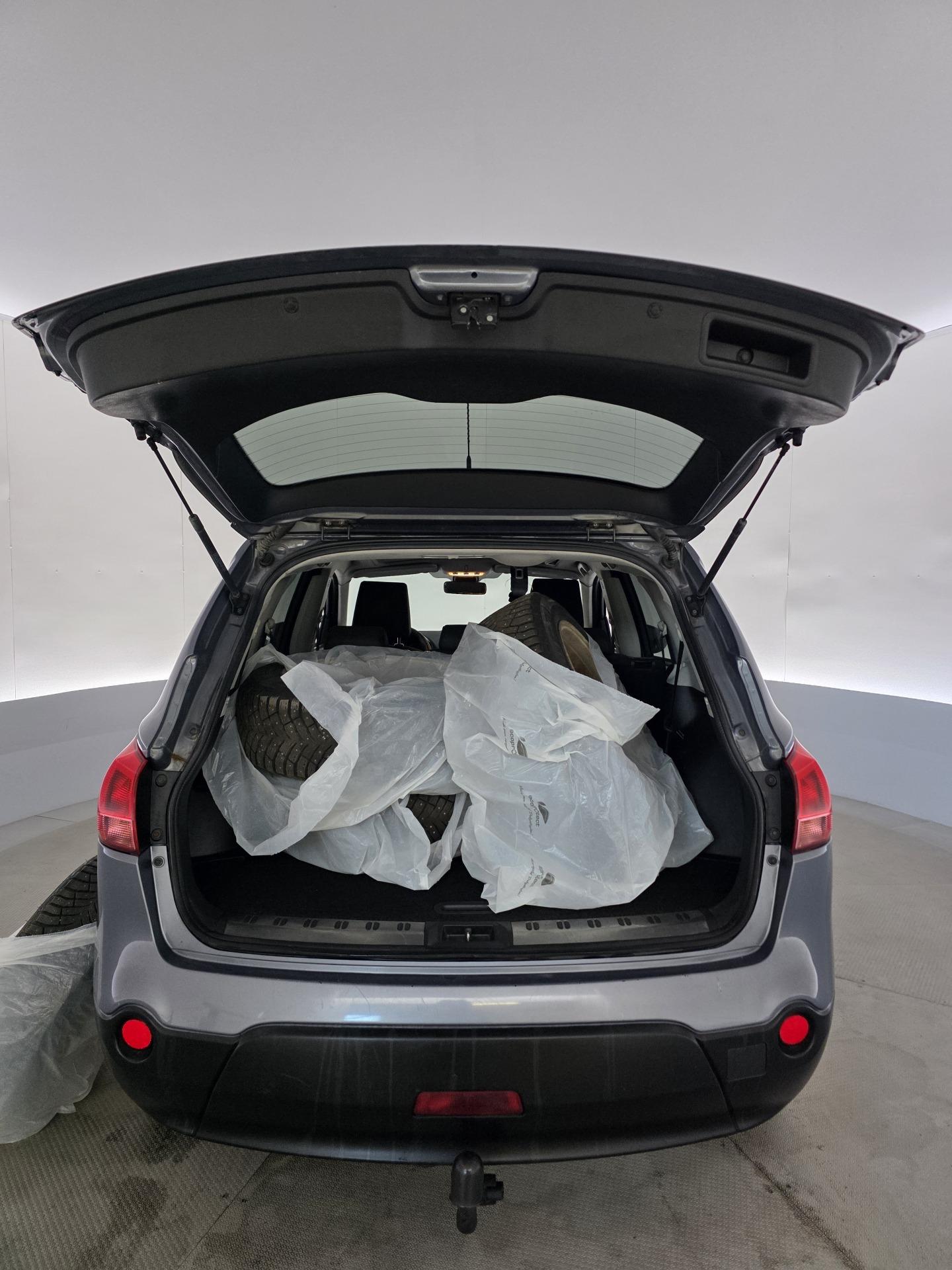 Nissan Qashqai+2 2009, kuva 7/24