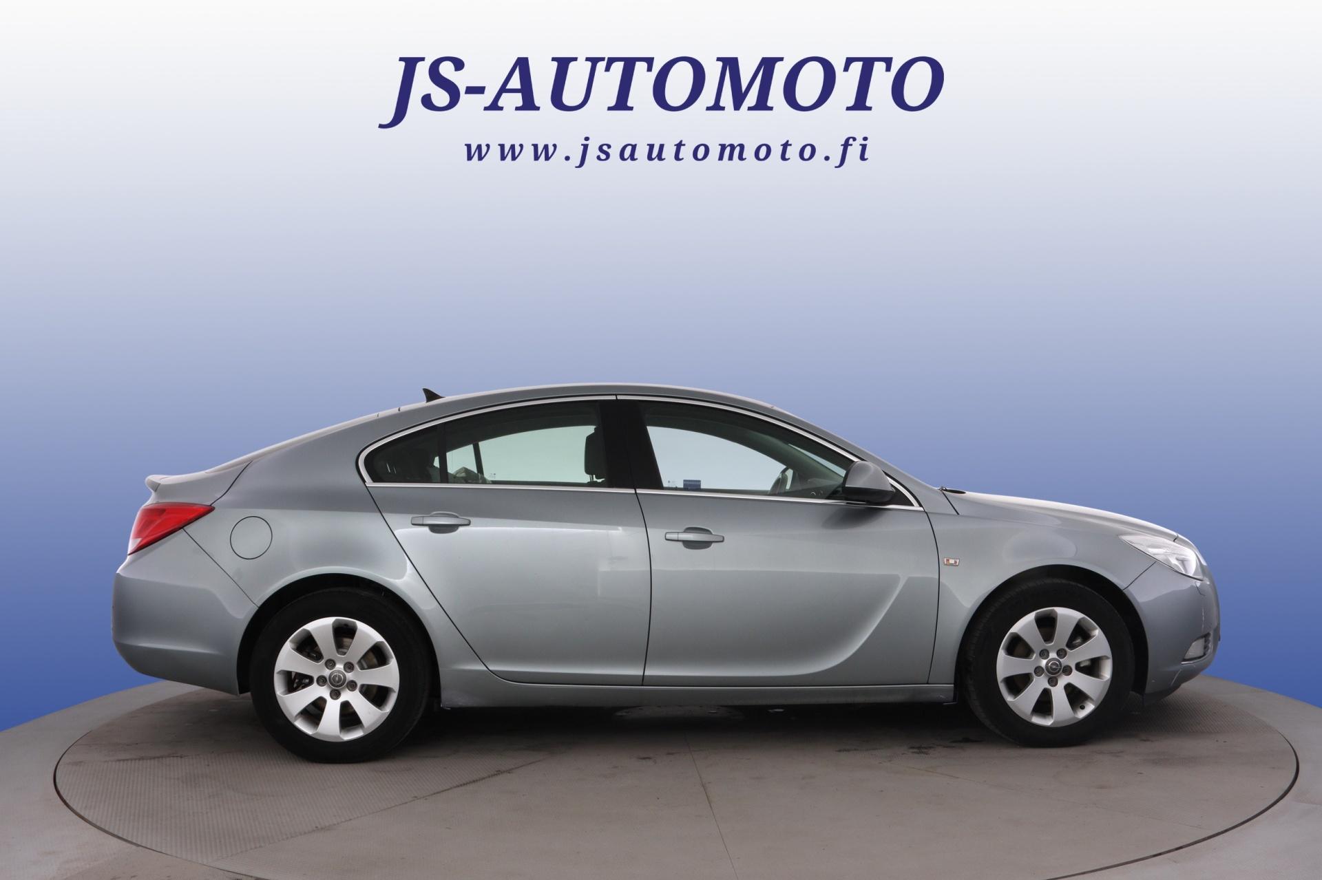 Opel Insignia 2011, kuva 2/24