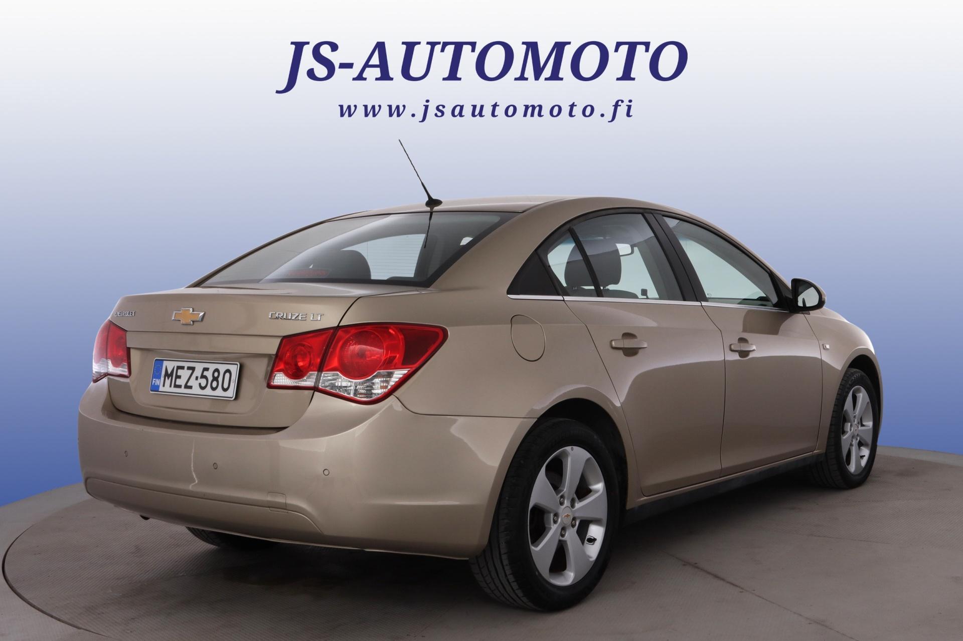 Chevrolet Cruze Sedan 2,0D 110kw LT 2010, kuva 3/24