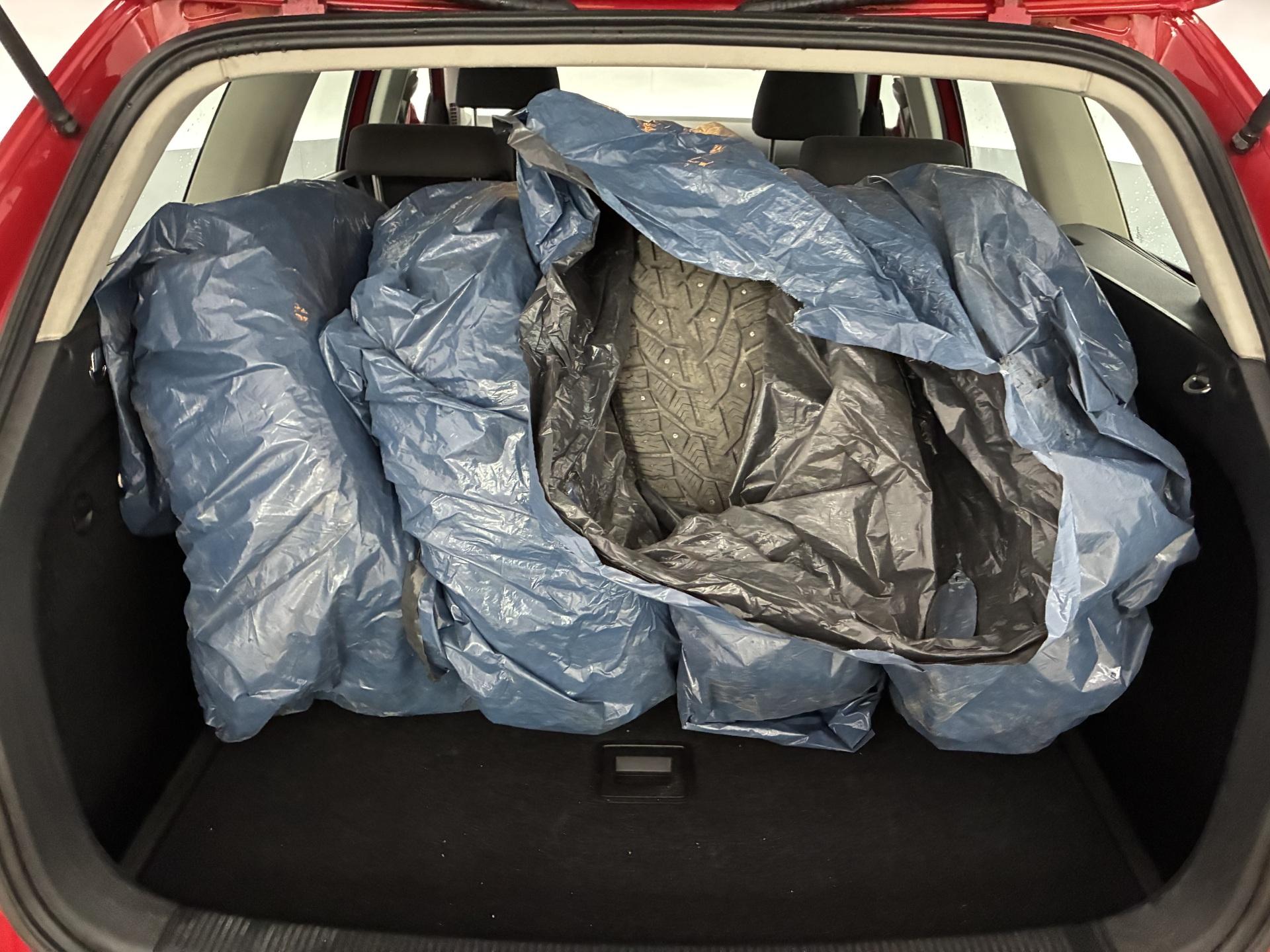 Volkswagen Golf 2010, kuva 7/24