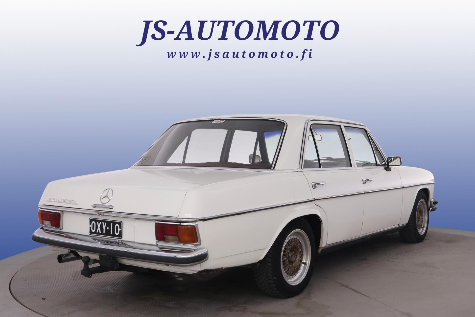 Mercedes-Benz 115 220D man Pystylamppu 1968, kuva 3/23