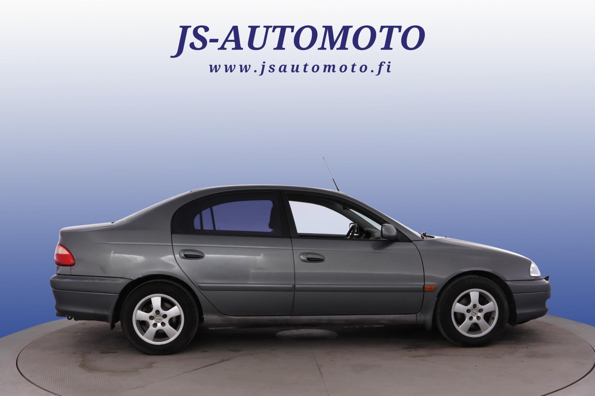 Toyota Avensis 1.6 VVT-i Linea Terra AC 2002, bild 2/24