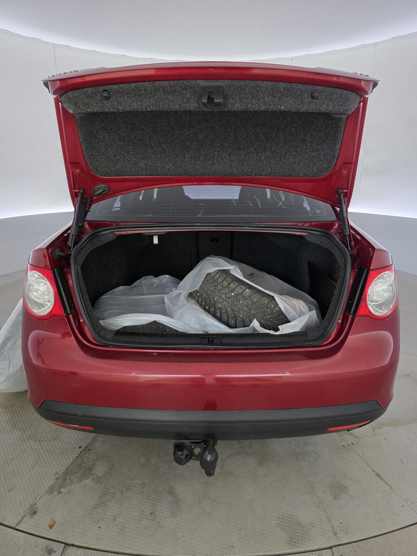 Volkswagen Jetta 2010, bild 7/24
