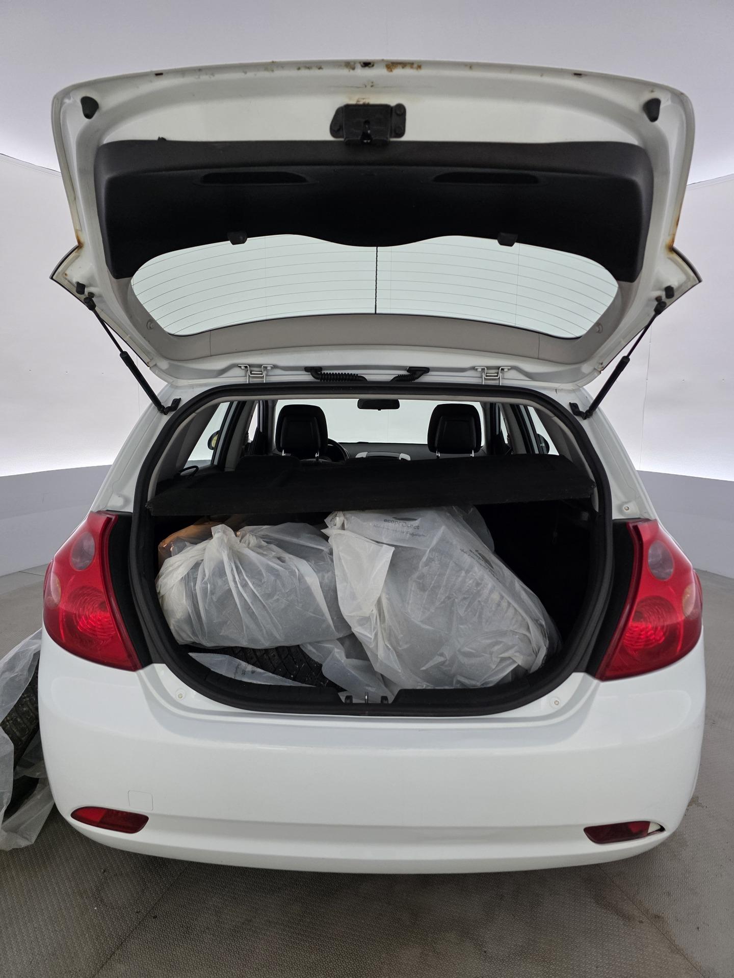 Kia Ceed 1,6 EX 5d man 2007, bild 7/24