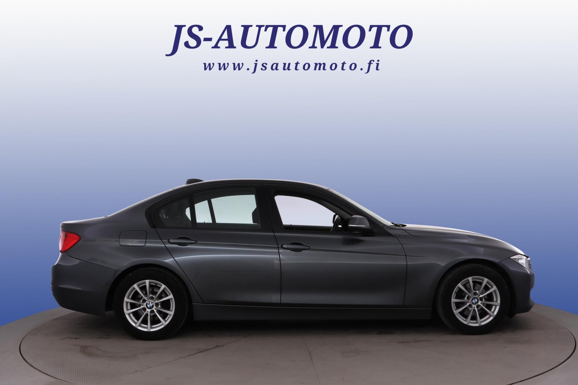 BMW 320 xDrive Sedan Steptronic 184hv 2013, bild 2/20