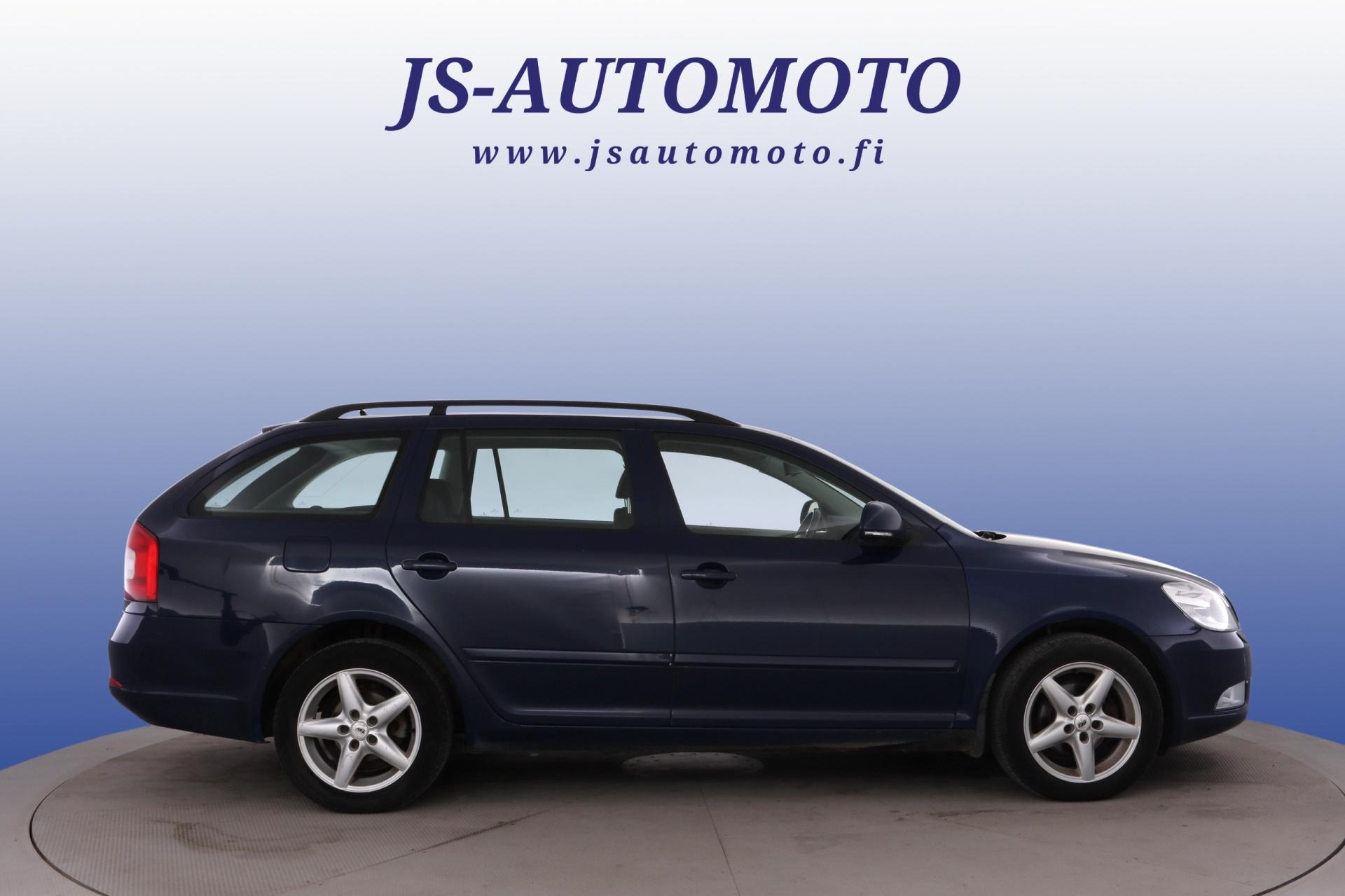 Skoda Octavia 1.6 TDI Elegance 2011, bild 2/24