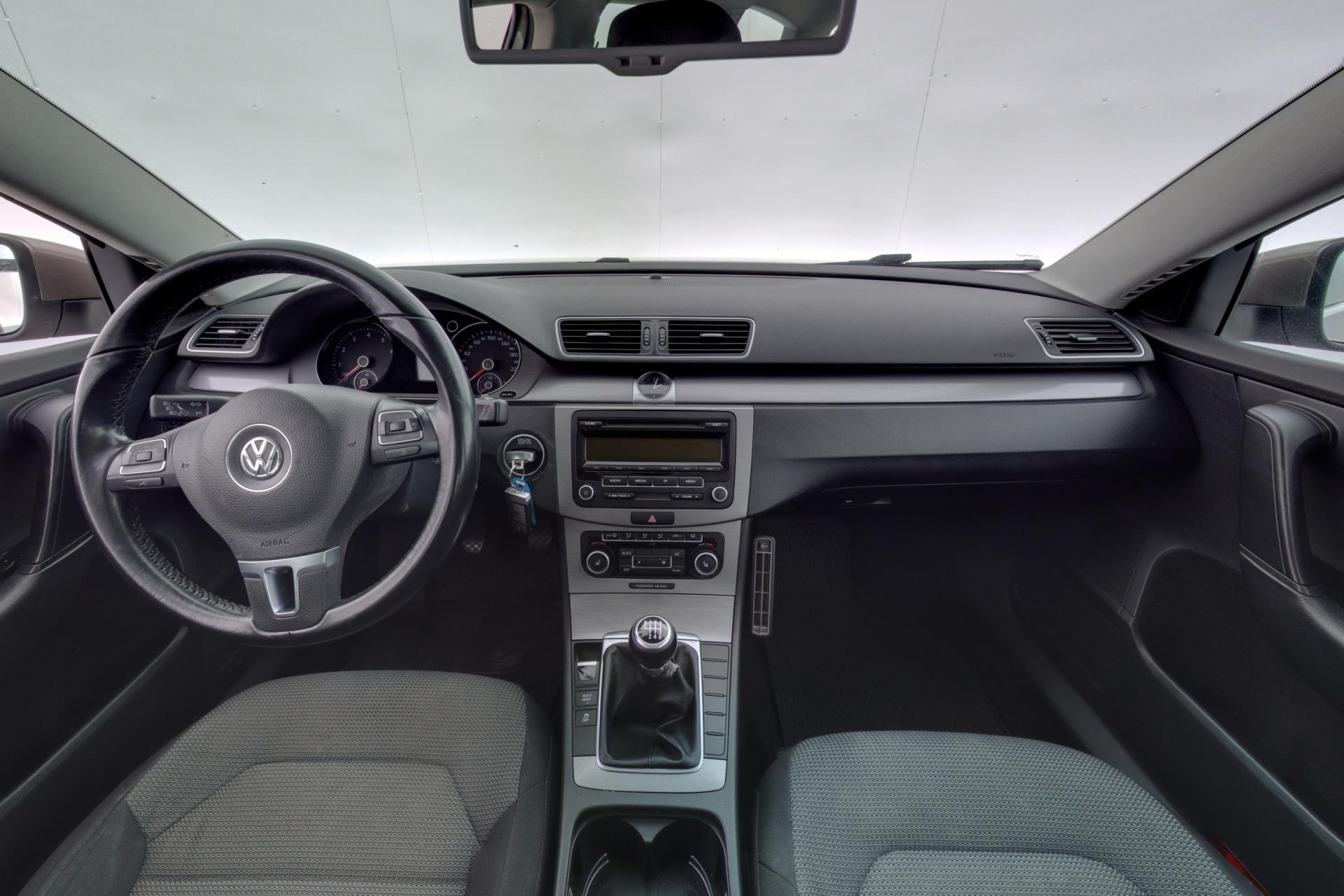 Volkswagen Passat 2011, bild 7/24