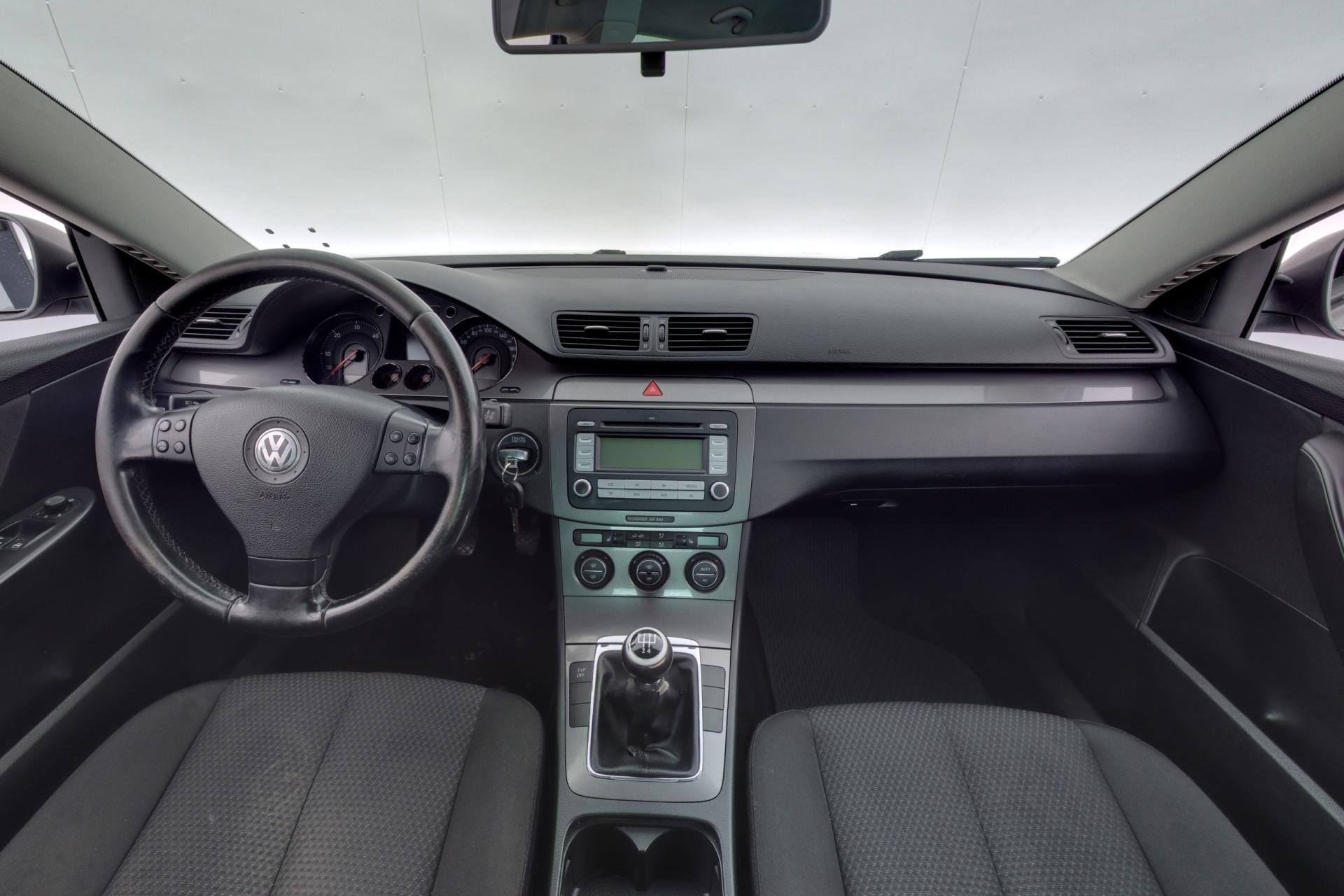 Volkswagen Passat 1.9 TDI Luxline Sedan 2007, bild 7/24